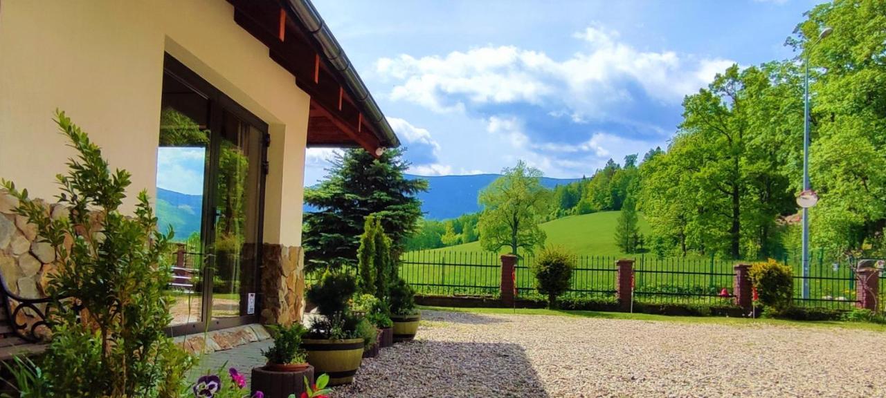 Gorski Widok Karpacz Apartamenty I Pokoje- Salon Kominkowy Buitenkant foto
