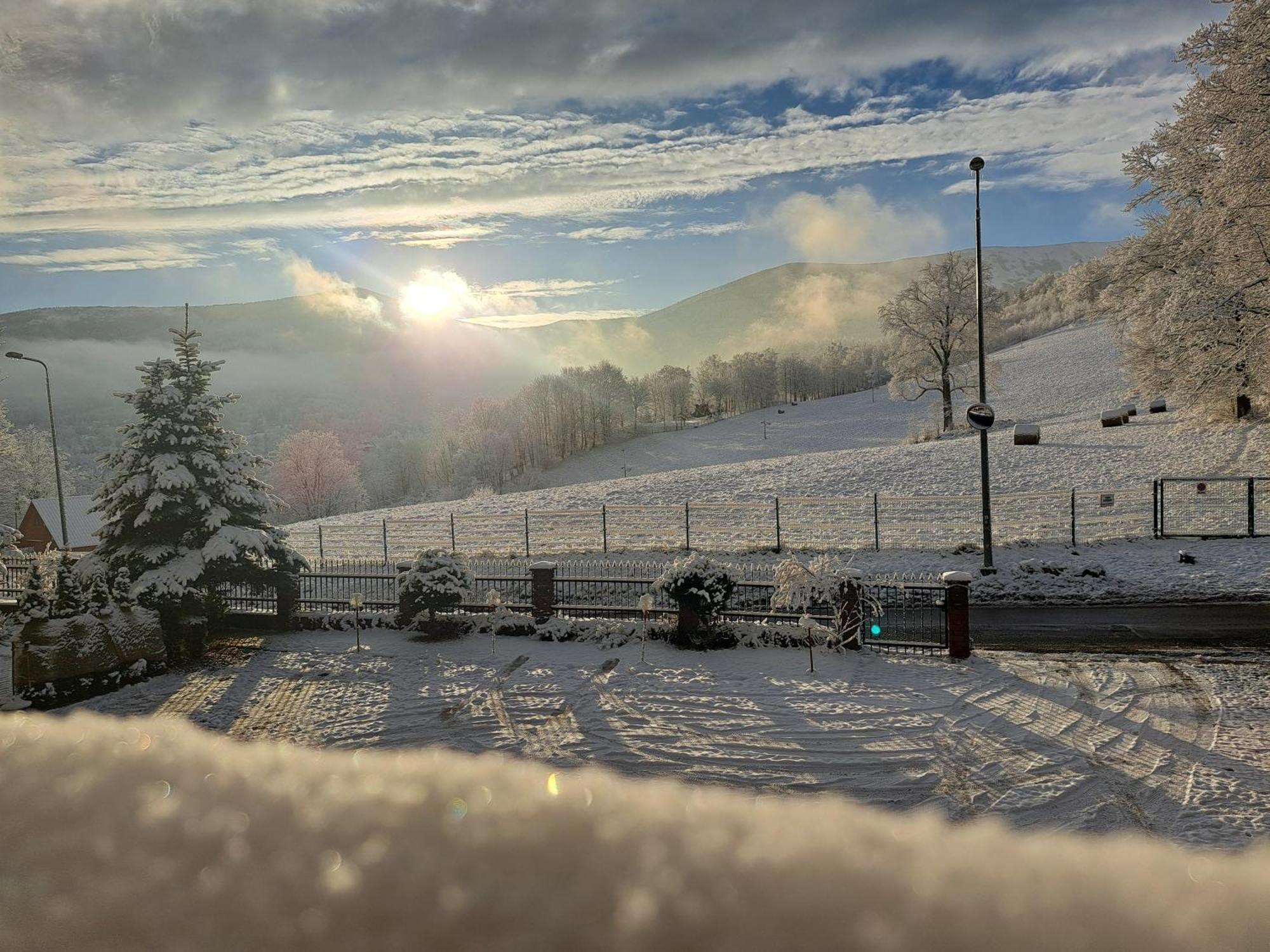 Gorski Widok Karpacz Apartamenty I Pokoje- Salon Kominkowy Buitenkant foto